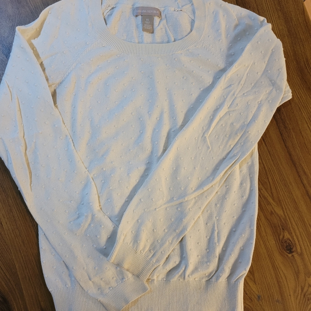 Banana Republic off-white sweater, XS
